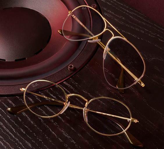 Dos pares de monturas de gafas de metal
